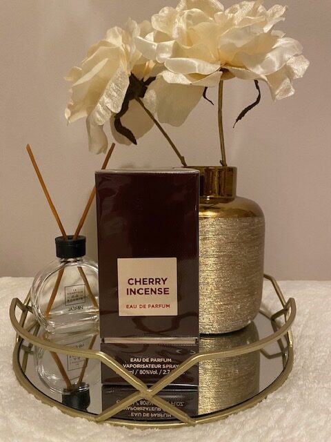 Eau de parfum Cherry Incence - Lattafa 80 ML